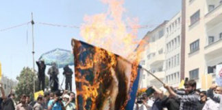 3 ans de prison et 50 000 shekels d’amende pour avoir brûlé le drapeau d’Israël