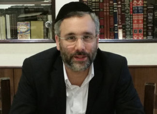 EXCLUSIF - Comment choisir son école ? Interview avec le rav David Choukroun