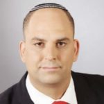Yaïr-Revivo-PP-mairie-Lod