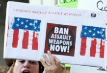Deux Américains sur 3 favorables à des lois plus strictes sur les armes