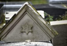 Trois ans après sa profanation, le cimetière juif de Sarre-Union attend encore d’être remis en état