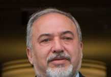 La guerre est lancée ! (entre le ministre de la Défense et la cour suprême)