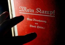 Allemagne/Théâtre: entrée gratuite aux spectateurs à croix gammée à une pièce sur « Mein Kampf »
