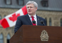Un ancien premier ministre canadien appuie la décision de Donald Trump