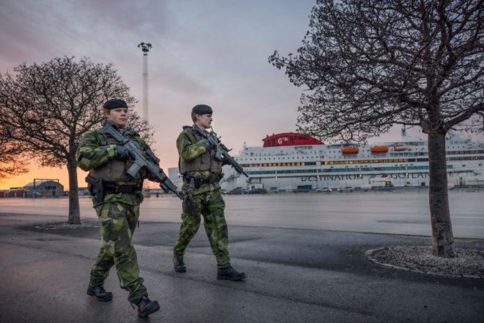 SWEDEN-RUSSIA-UKRAINE-MILITARY-DEFENCE