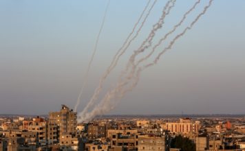Des roquettes lancées sur Ashkelon – les FDI ont attaqué dans la bande de Gaza