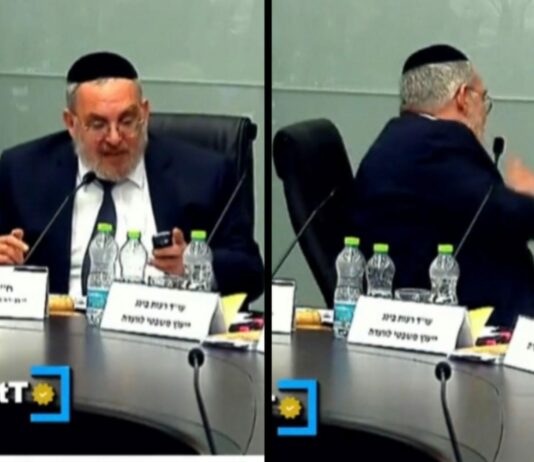 Yaakov Asher, membre de la Knesset, interrompt tout, à la suite d’un appel de sa mère !