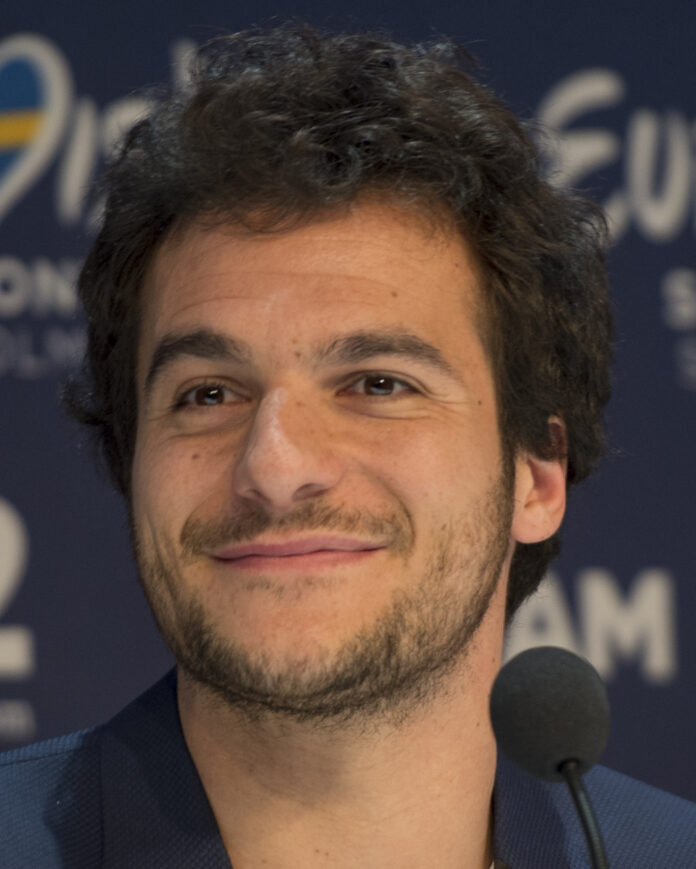 ESC2016_-_France_Meet_&_Greet_26_(crop)_(cropped)