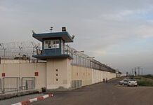 La tour d’ivoire de la clique juridique s’effondre…