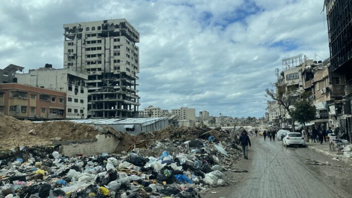 Images_of_war_23-25_from_Gaza,_by_Jaber_Badwen,_IMG_6315 (1)