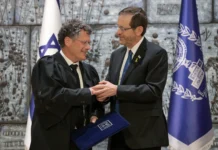 Amit attaque l’échelon élu : Le président de la Cour suprême se plaint des critiques et les qualifie de « propos calomnieux »