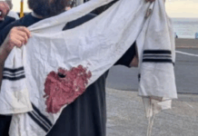 La fille du rav a survécu au massacre : « La police s’est cachée des terroristes au lieu de leur tirer dessus »