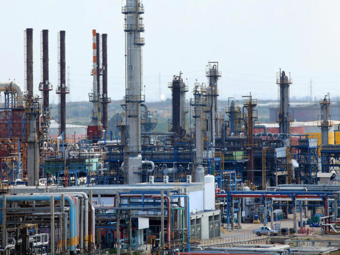 r1bH3Q14eg_0_208_2000_1125_0_x-large