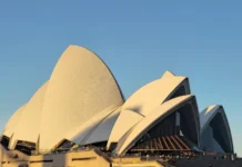 Quand l’Opéra de Sydney choisit la lumière, au lendemain de l’horreur
