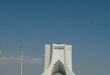 Iran : comment Israël encourage la chute des mollahs