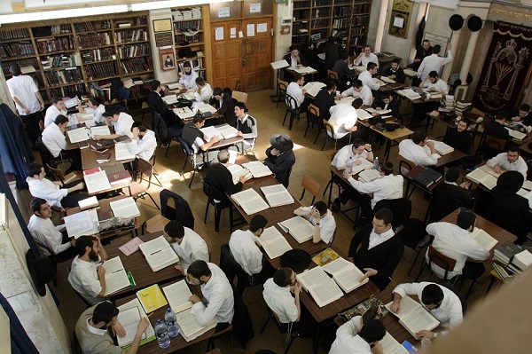 זאל_ישיבת_תורת_אמת_1 (1)