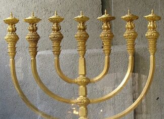 Le rabbi de Kalov, Vayakel Pekoudé : Mettre à profit nos biens matériels pour les Mitsvoth