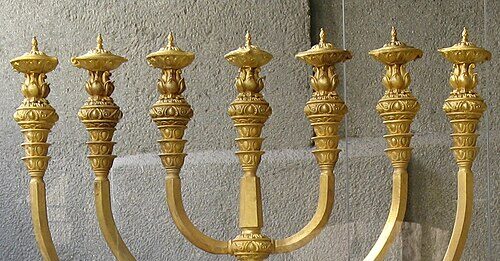 Le rabbi de Kalov, Vayakel Pekoudé : Mettre à profit nos biens matériels pour les Mitsvoth