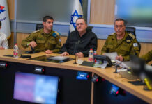 Le ministre Katz : « Les Iraniens n’ont pas écouté les avertissements – les frappes de Tsahal en Iran vont monter d’un cran »