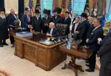 Pessa’h à la Maison-Blanche : Trump reçoit des dirigeants orthodoxes et l’ex-otage du Hamas Edan Alexander