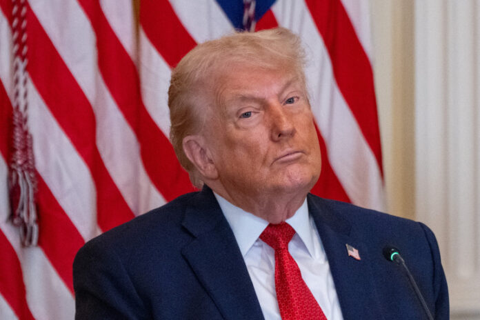 1810543-donald-trump-le-16-janvier-2026
