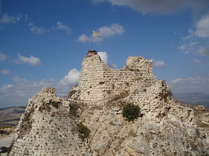 Chateau_de_Beaufort.jpg