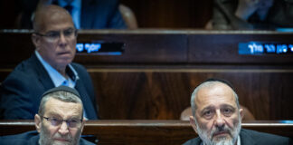 Derhy et Gafni à Netanyahou : « Sans avancée sur les lois, la Knesset sera dissoute la semaine prochaine »