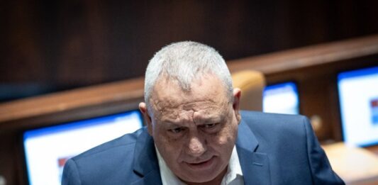 Coup dur pour Bennett : Eisenkot le dépasse sur tous les indicateurs
