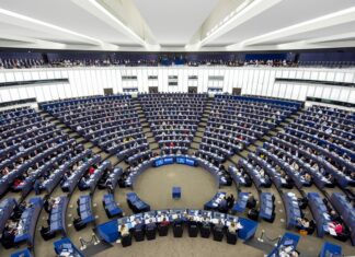 Parlement européen : la France Insoumise refuse de voter pour le désarmement du Hamas
