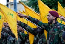 Une courte majorité de Libanais estime que les armes du Hezbollah menacent la sécurité du pays