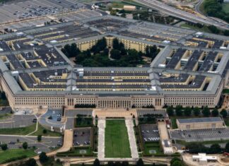 États-Unis : le Pentagone presse l’industrie d’accélérer la production d’armes face à l’épuisement des stocks