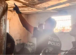 Des Palestiniens accusent des Israéliens d’avoir incendié leur maison, la réalité est bien différente