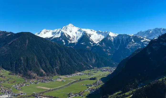 Zillertal_in_Tyrol_Austria.jpg