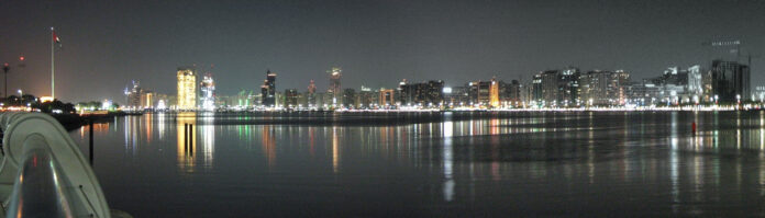 Abu_Dhabi_Night_Skyline_Panorama