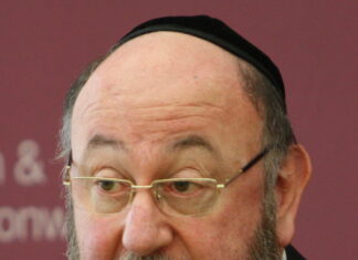 Discorde entre le Grand rabbin d’Angleterre et Ed Milliband