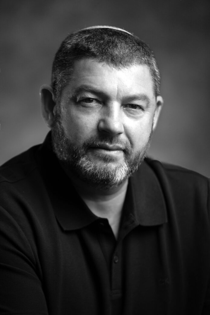 Ofer_Winter_by_Sharon_Gabay