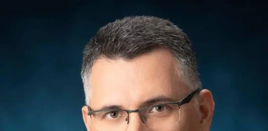 Le Ministre des affaires étrangères d’Israel, Gidon Saar a pris la décision d’expulser immédiatement les représentants des Pays-Bas