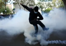 Vague d’émeutes en France : des milliers d’arrestations, des centaines de blessés et des craintes d’escalade le 6 octobre
