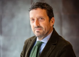 Le président de la Biennale de Venise converti à l’islam chiite