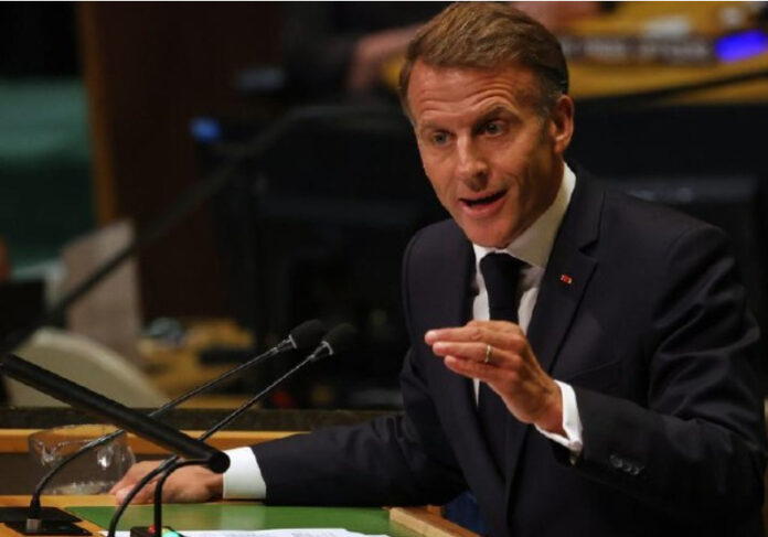 Macron 2