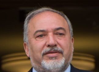 Lieberman veut confier à la Jordanie la gestion civile des Palestiniens en Judée et Samarie