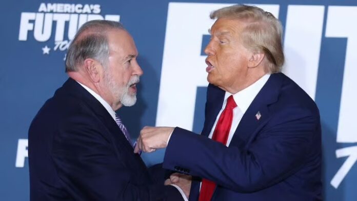 trump-et-huck